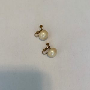 Vintage large faux pearl screw back earrings